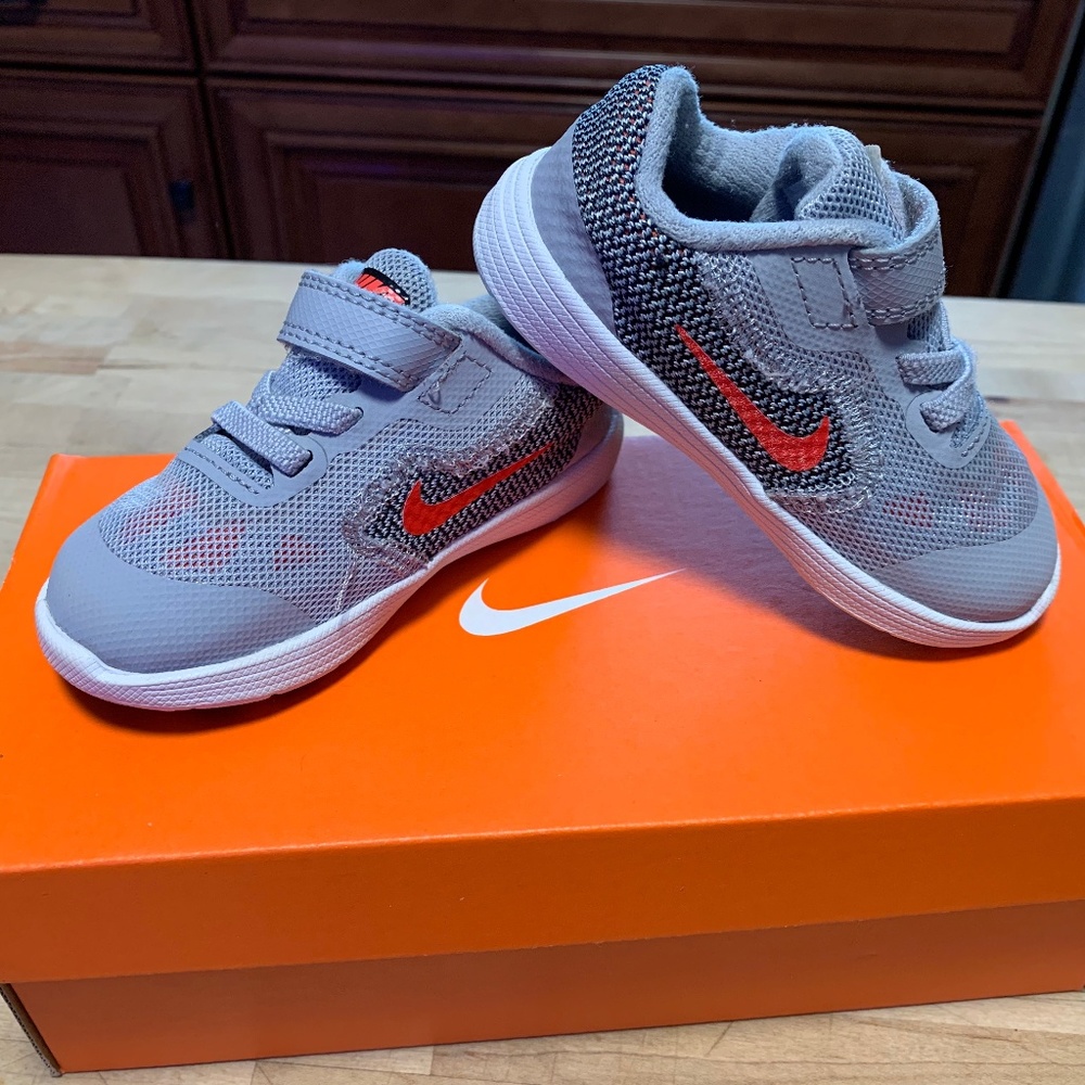 Nike sneaker 6C grey/orange